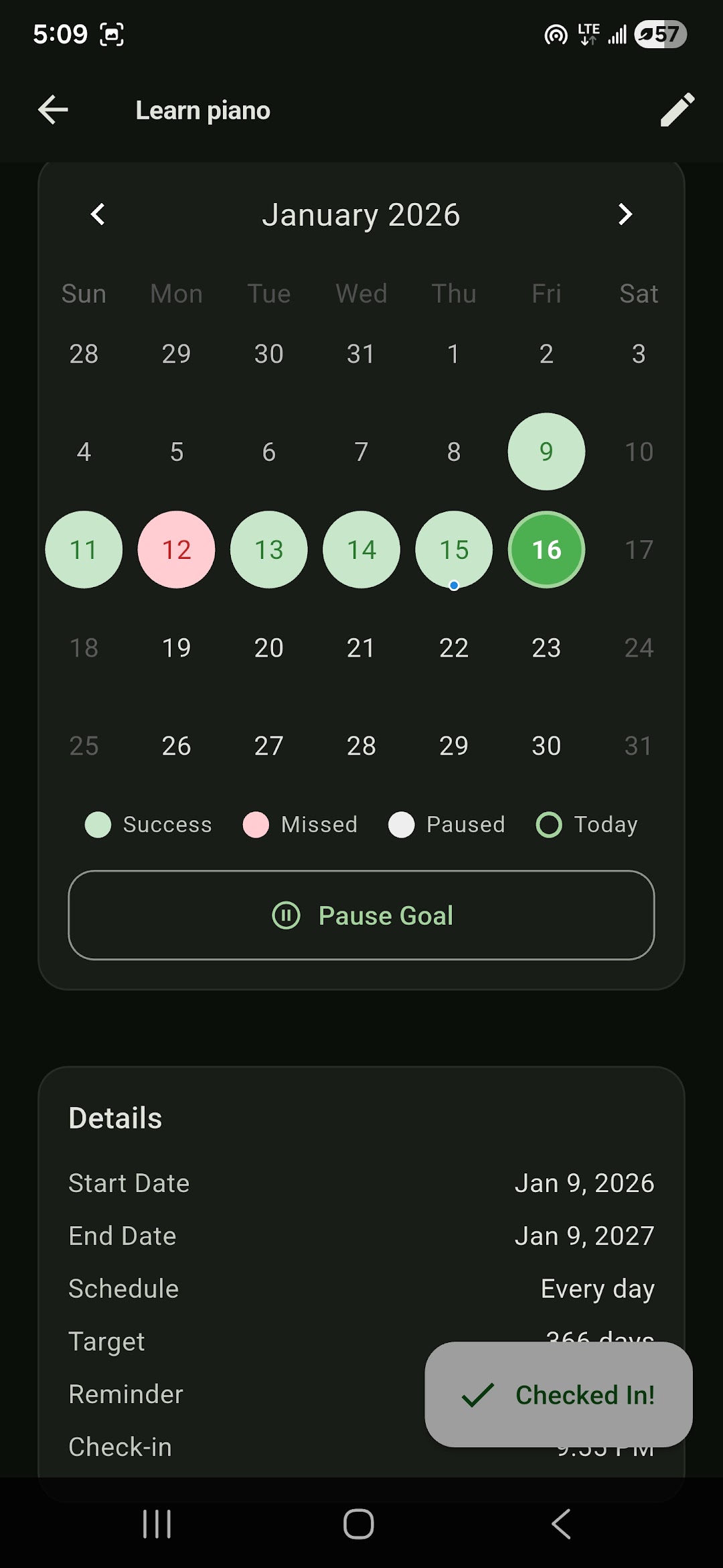 StreakUp calendar showing successful and missed check-ins
